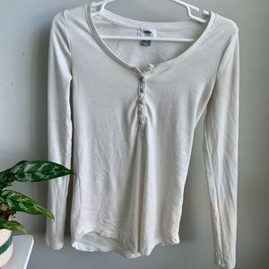 Long sleeve, creamy white soft shirt, perfect for layering or casual with jeans!
